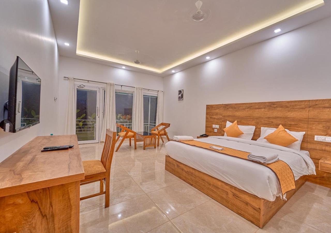 Ice Mist Pool Resort Munnar By Voye Homes Εξωτερικό φωτογραφία
