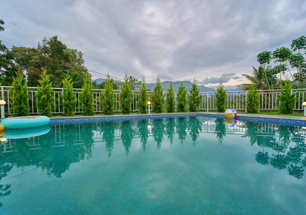 Ice Mist Pool Resort Munnar By Voye Homes Εξωτερικό φωτογραφία